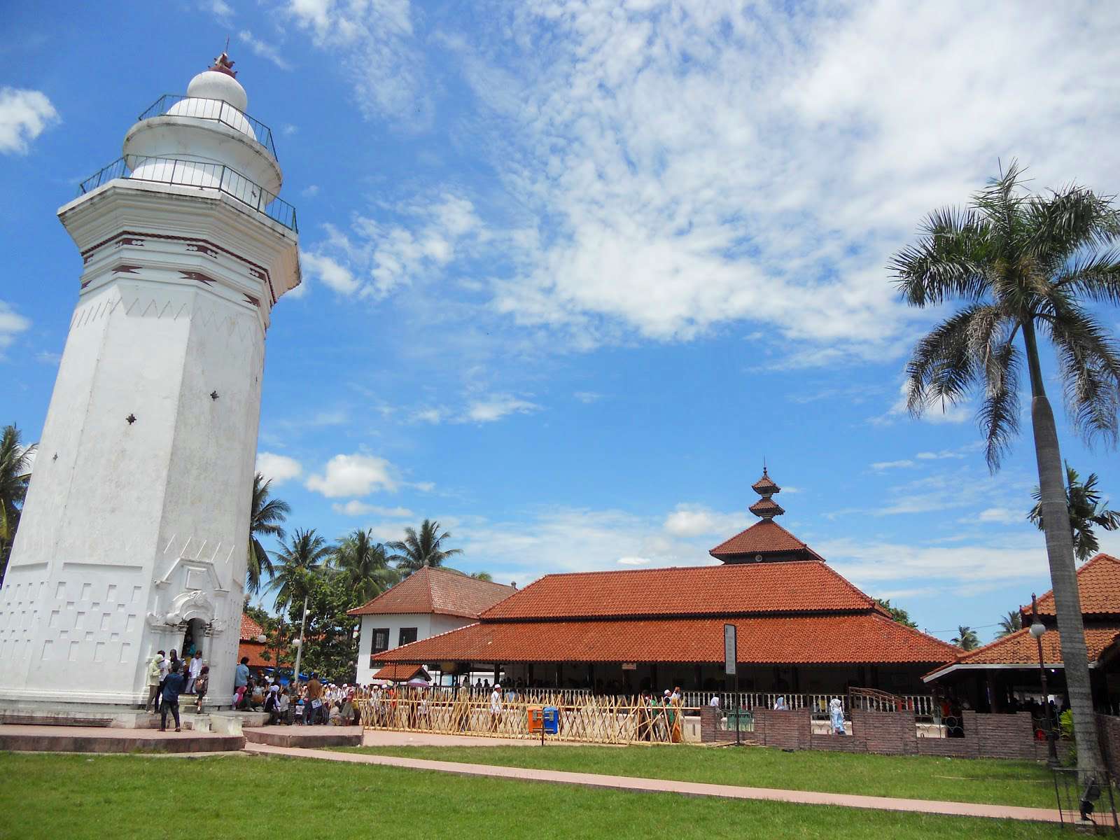 Featured image for Alasan Banten Menjadi Destinasi Wisata Favorit di Jawa Barat